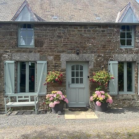 La Petite Maison - No 4 La Relierie Gavray-sur-Sienne ภายนอก รูปภาพ