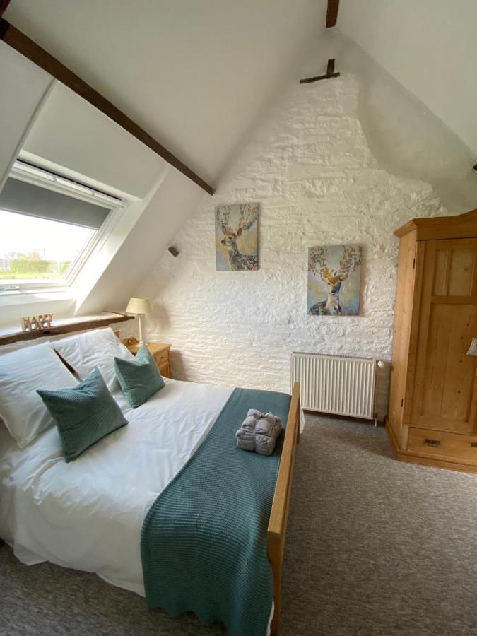 La Petite Maison - No 4 La Relierie Gavray-sur-Sienne ภายนอก รูปภาพ