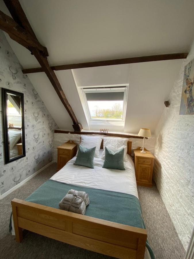 La Petite Maison - No 4 La Relierie Gavray-sur-Sienne ภายนอก รูปภาพ