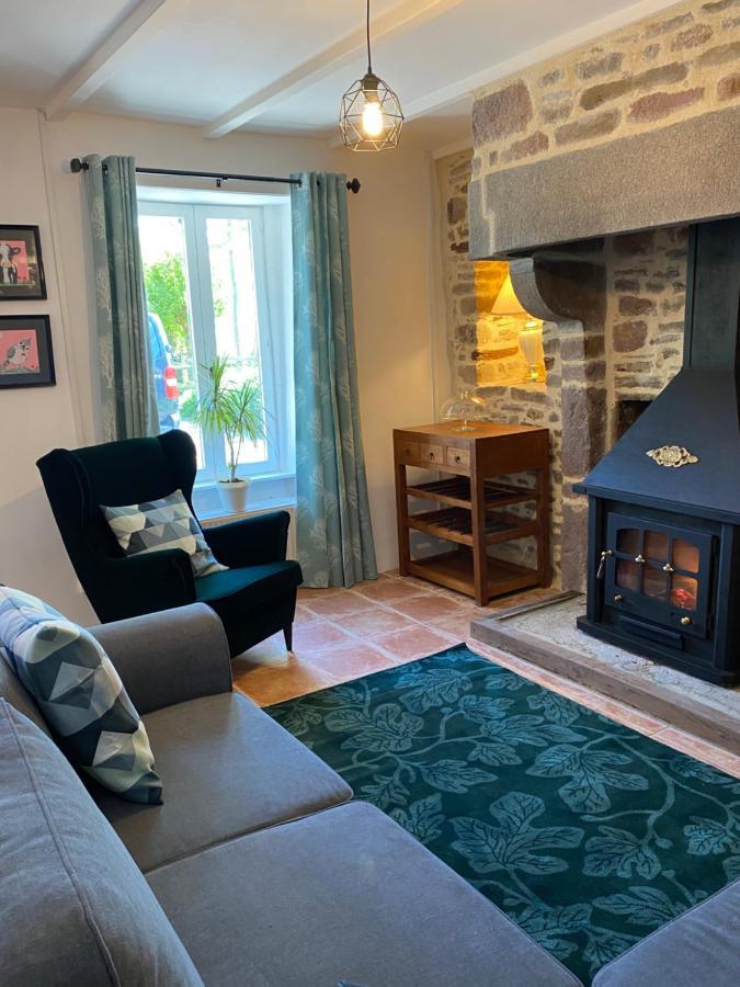 La Petite Maison - No 4 La Relierie Gavray-sur-Sienne ภายนอก รูปภาพ