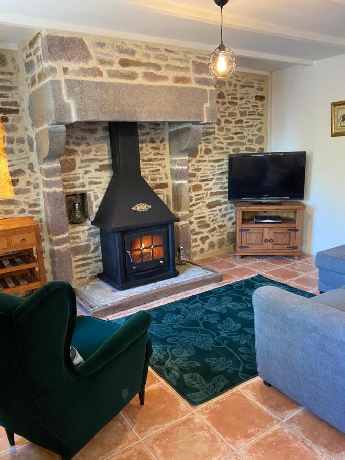 La Petite Maison - No 4 La Relierie Gavray-sur-Sienne ภายนอก รูปภาพ
