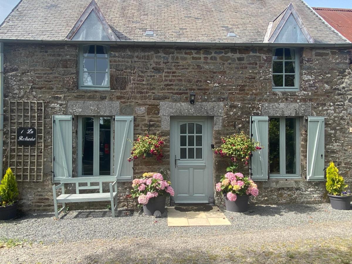 La Petite Maison - No 4 La Relierie Gavray-sur-Sienne ภายนอก รูปภาพ